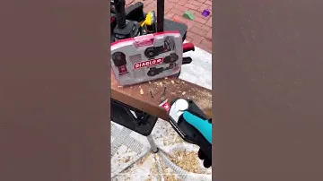 Cutting Through Screws with Diablo OMT Blade